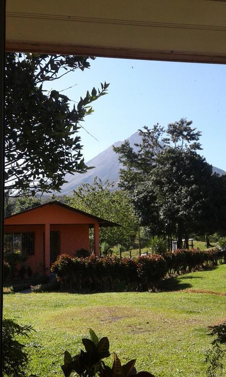Cabinas Los Guayabos Hotel La Fortuna Exterior photo